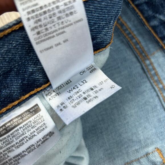 Levi’s 505 Regular Fit Jeans W42 L32 Zip Fly Straight Leg Medium Wash - Picture 7 of 7